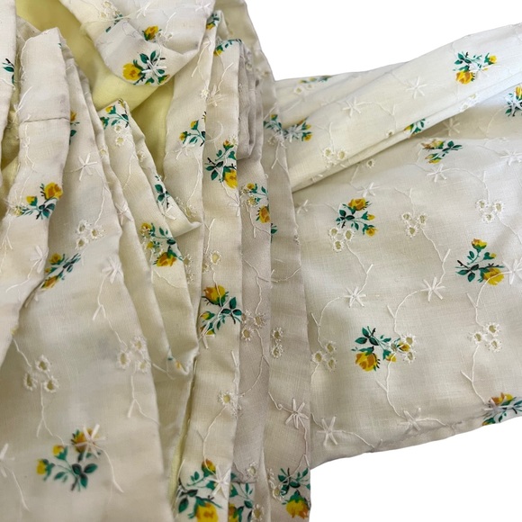 Vintage 1960s handmade pale yellow eyelet floral maxi dress‎ - Picture 15 of 15